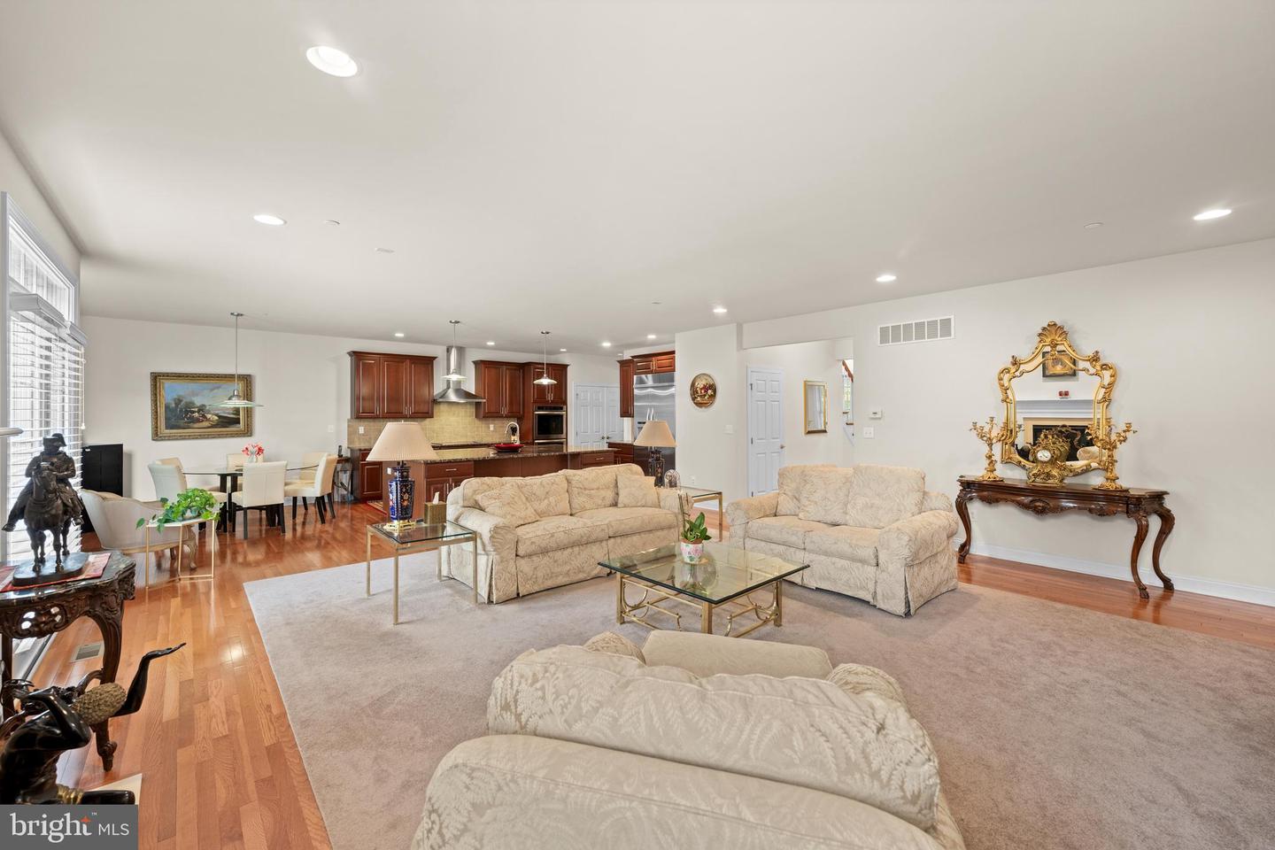 3723 Rosemont Pass Property Photo 10