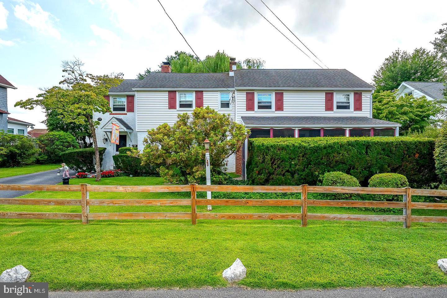 522 WILDE AVE