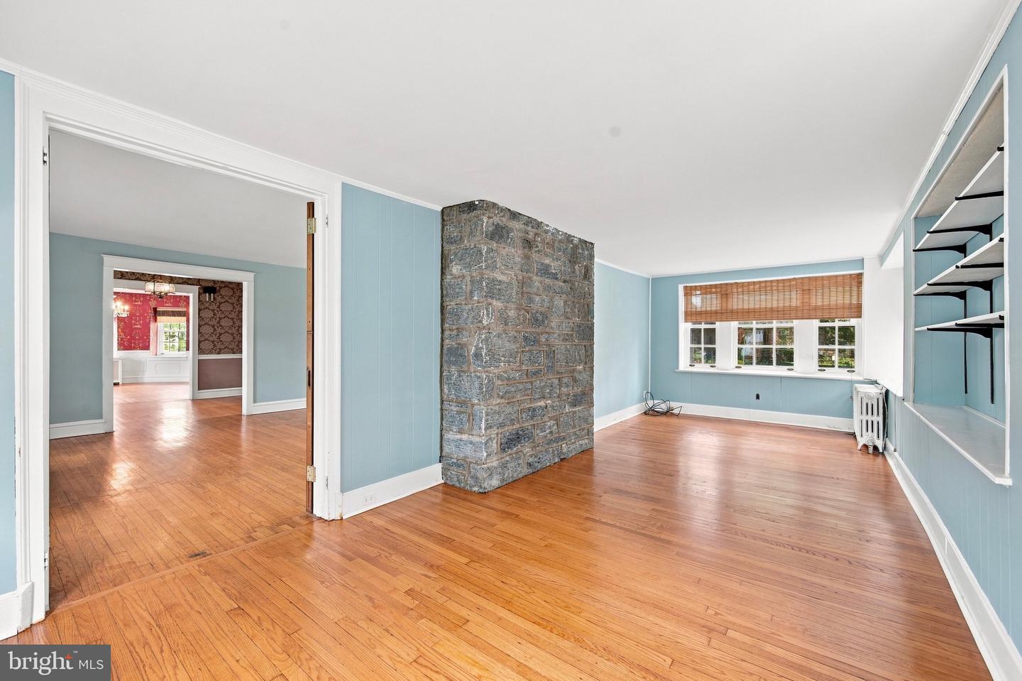 437 Hampshire Rd Property Photo 13