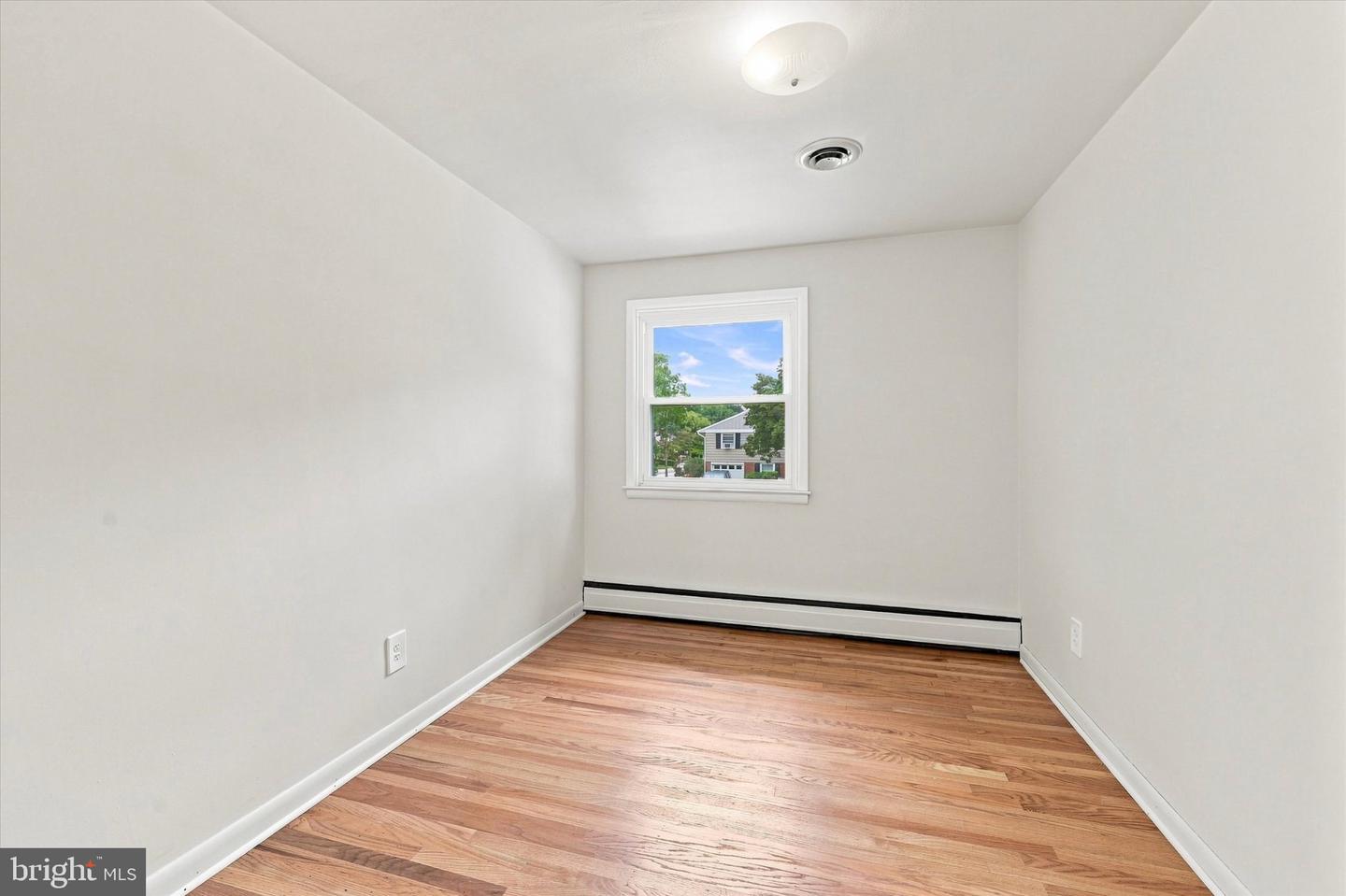 6 Glenwood Cir Property Photo 16