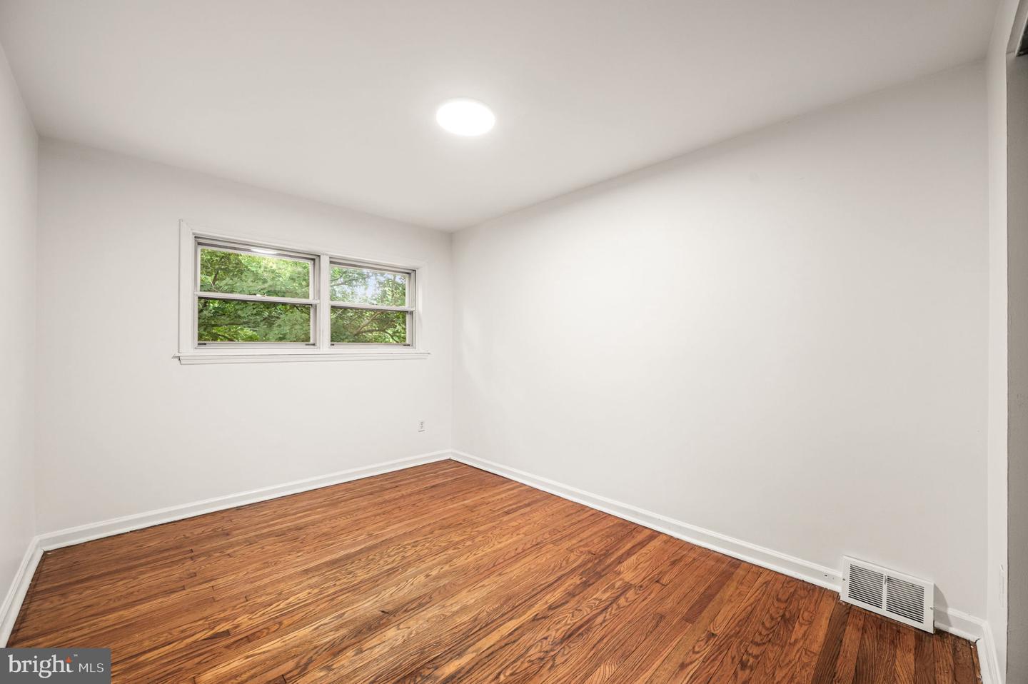 2112 Valley View Dr Property Photo 11