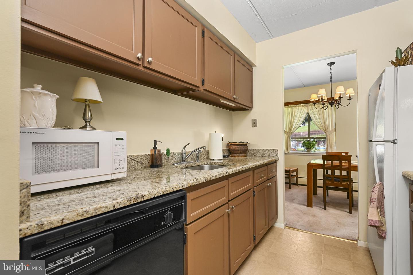 280 Bridgewater Rd #f1 Property Photo 4