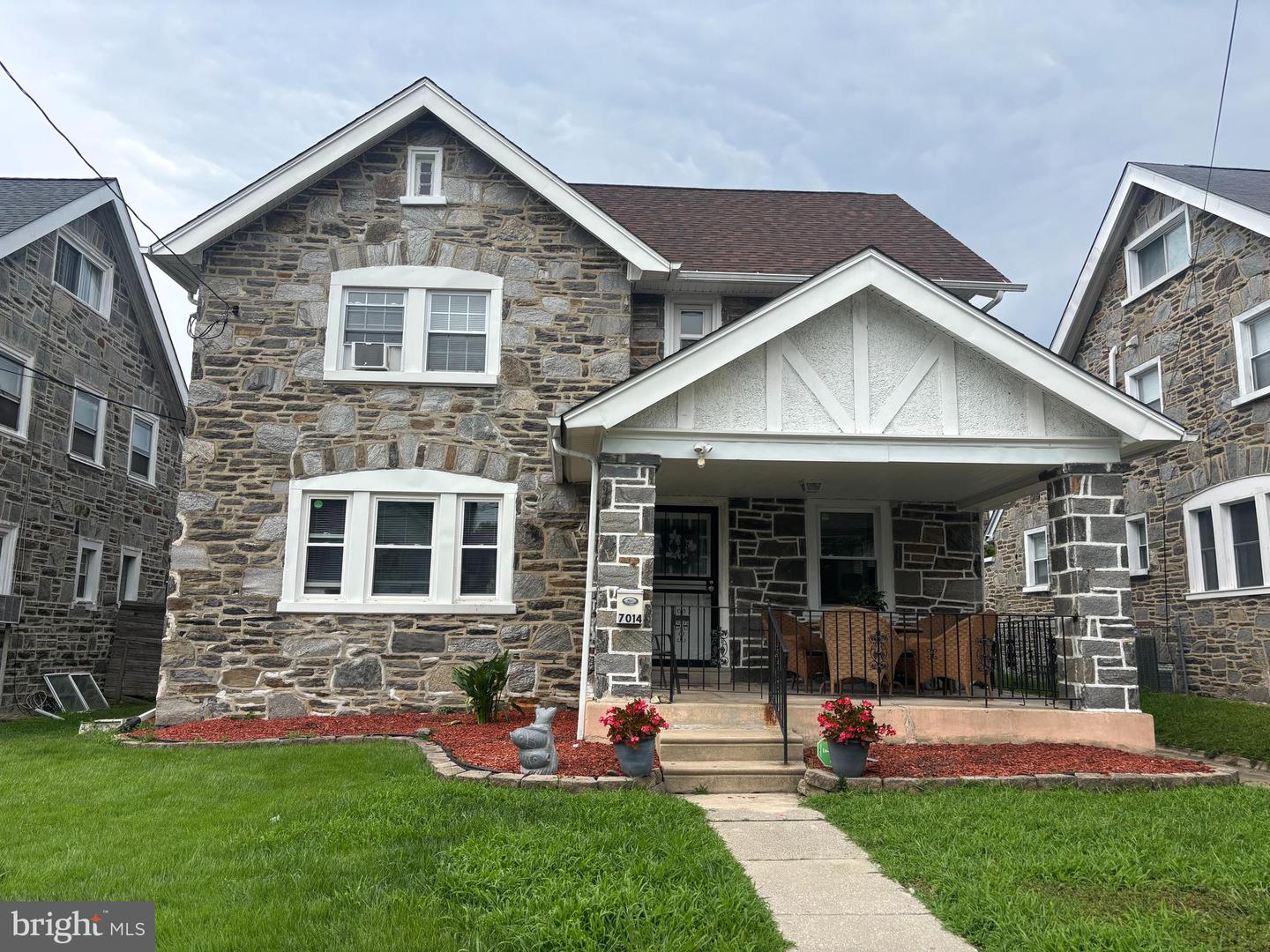 7014 HAZEL AVE