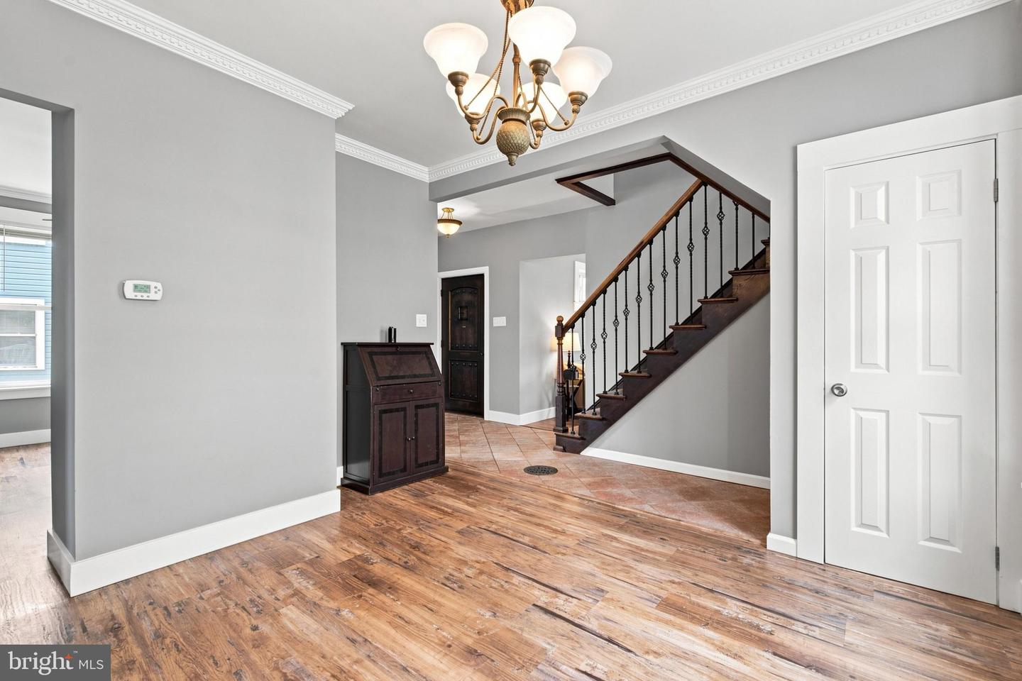 558 Mohawk Ave Property Photo 14