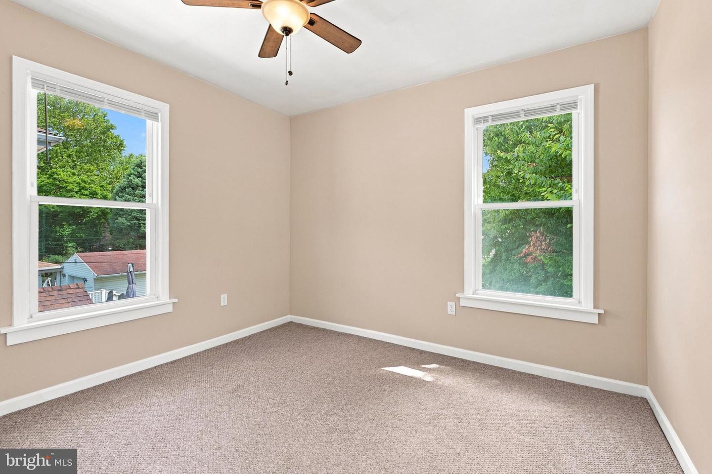 558 Mohawk Ave Property Photo 31