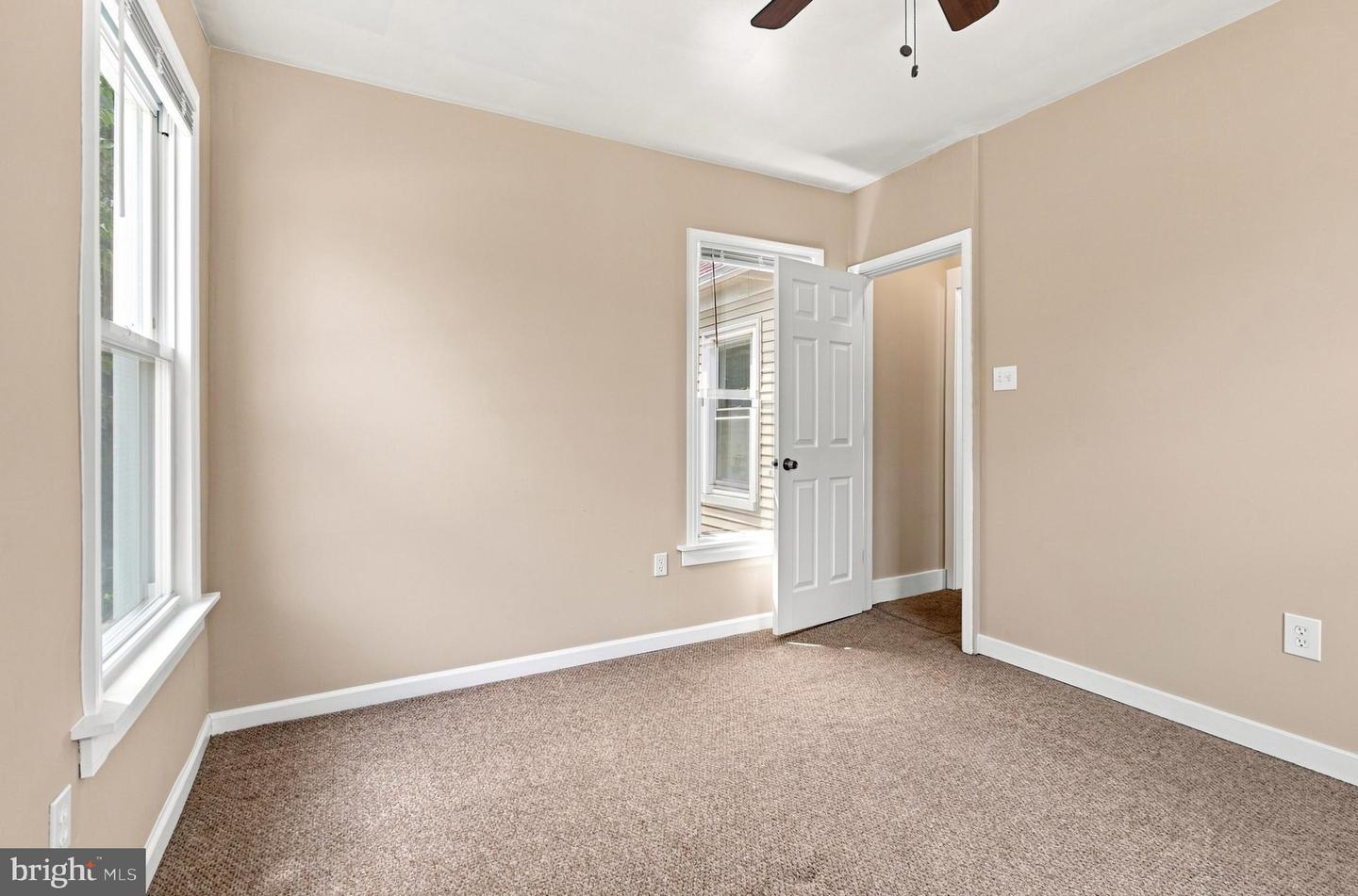 558 Mohawk Ave Property Photo 33