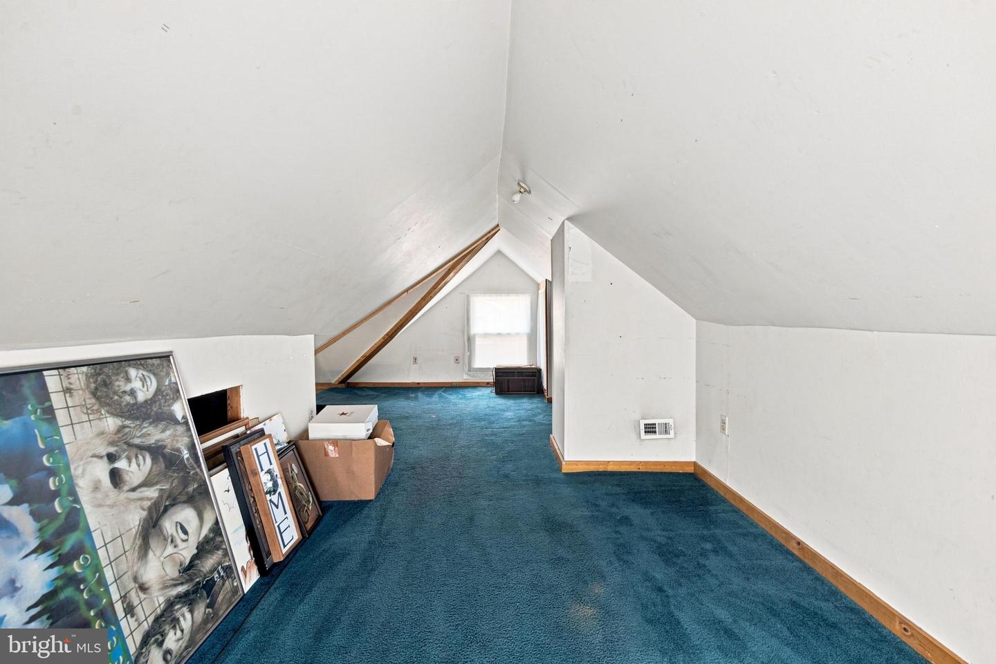 558 Mohawk Ave Property Photo 35