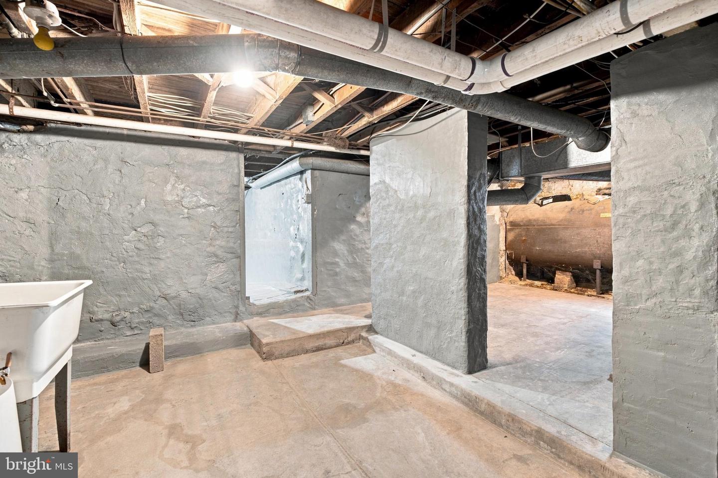 558 Mohawk Ave Property Photo 40