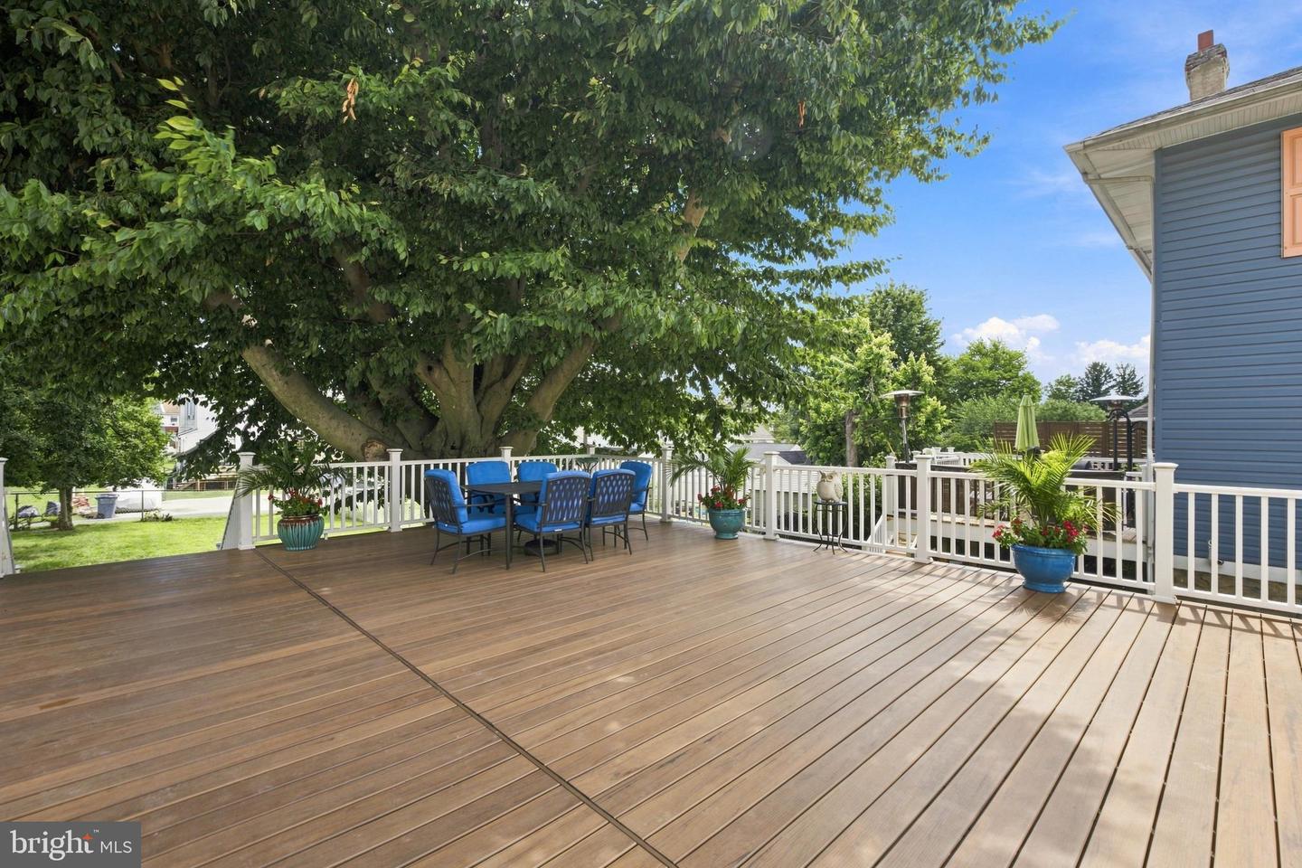 558 Mohawk Ave Property Photo 44