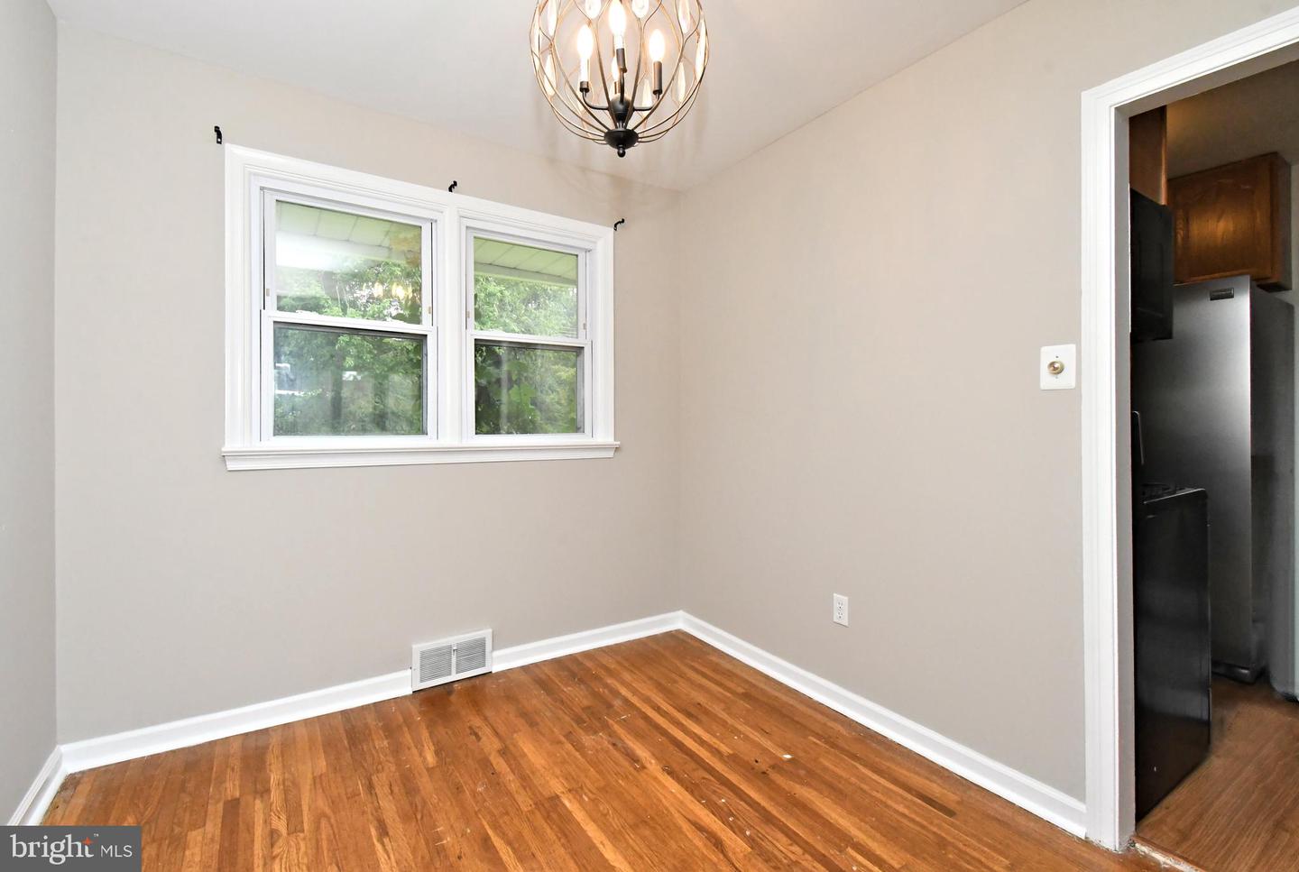 3619 Deepwater Ln Property Photo 9