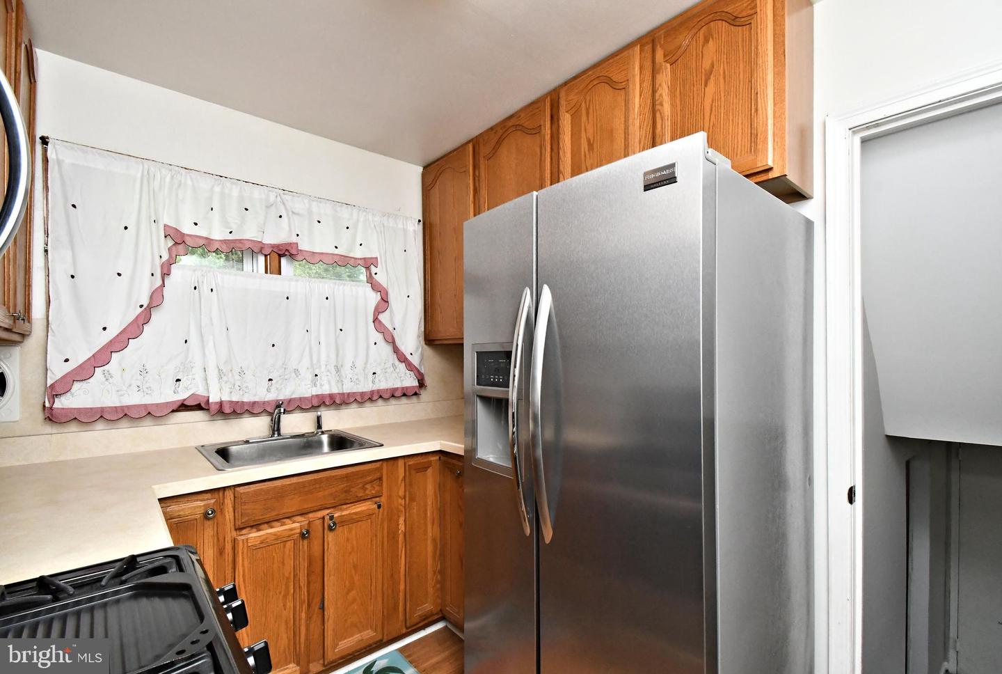 3619 Deepwater Ln Property Photo 10