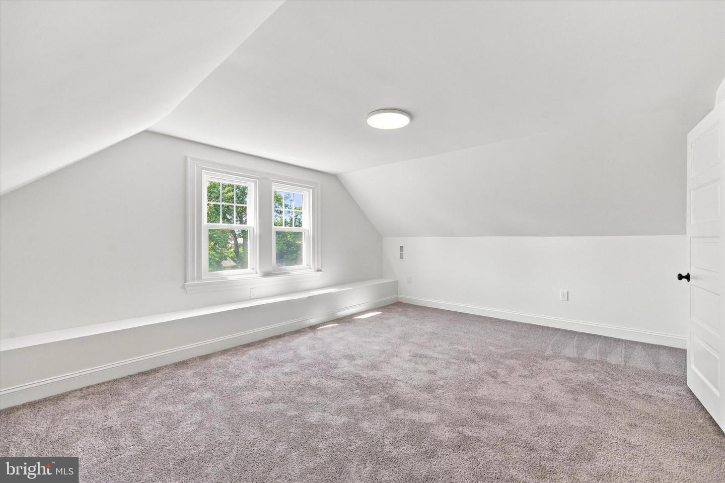 1216 Darby Rd Property Photo 40