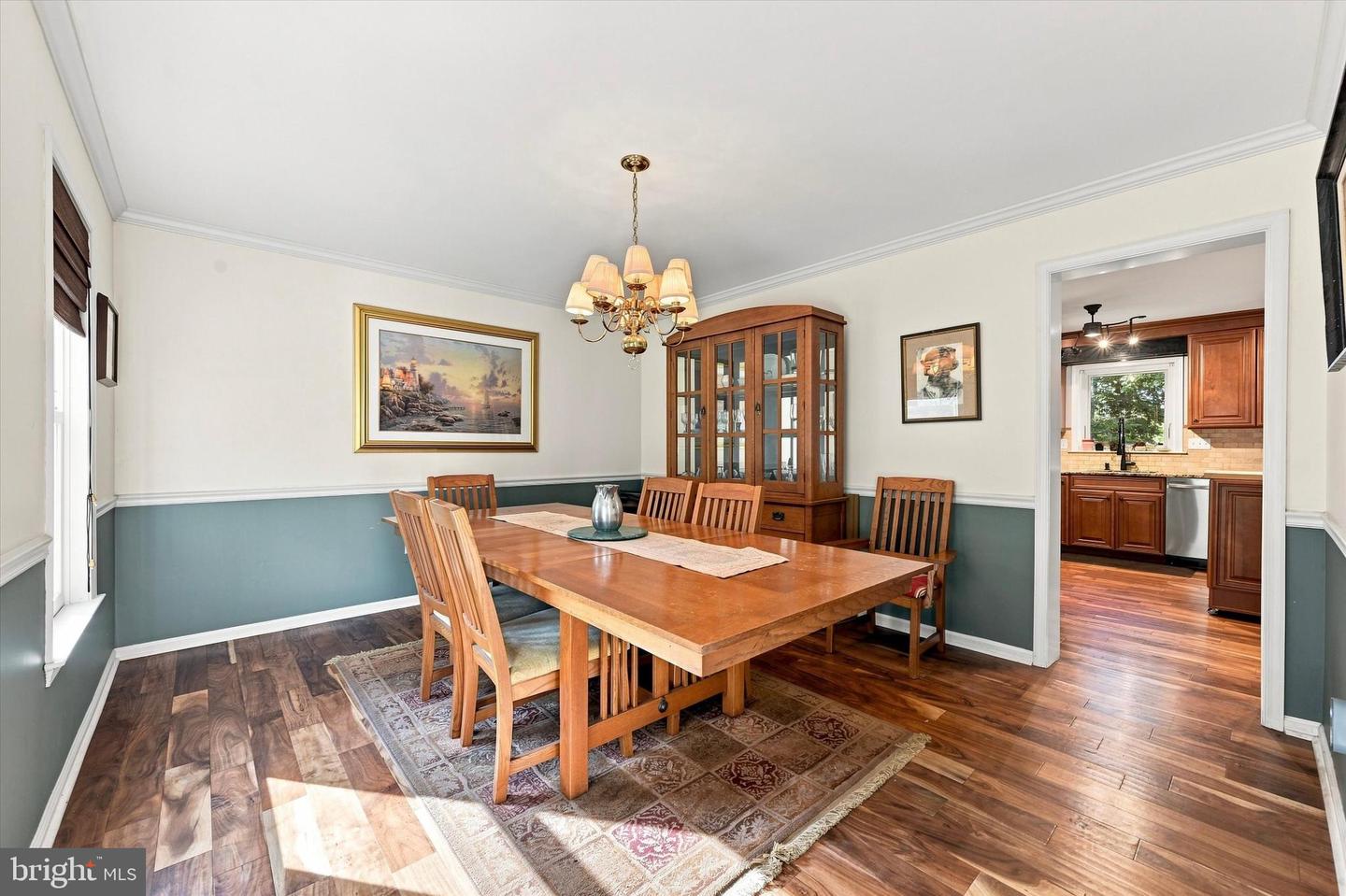 100 Park Ln Property Photo 6