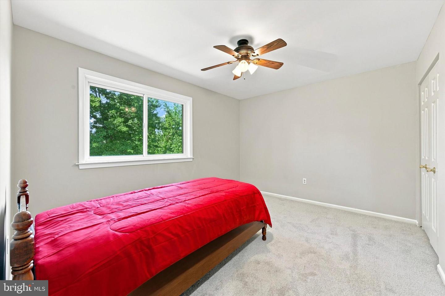 100 Park Ln Property Photo 25