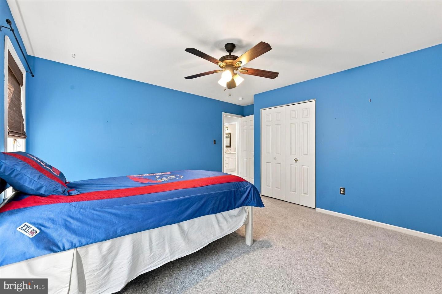 100 Park Ln Property Photo 29