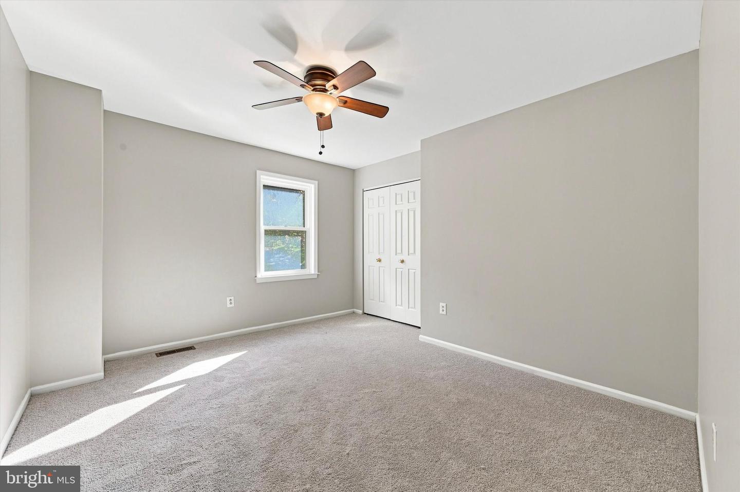100 Park Ln Property Photo 30