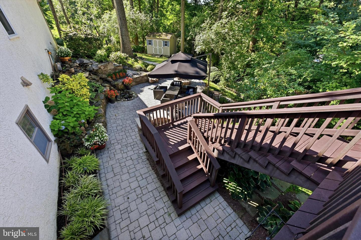 100 Park Ln Property Photo 39