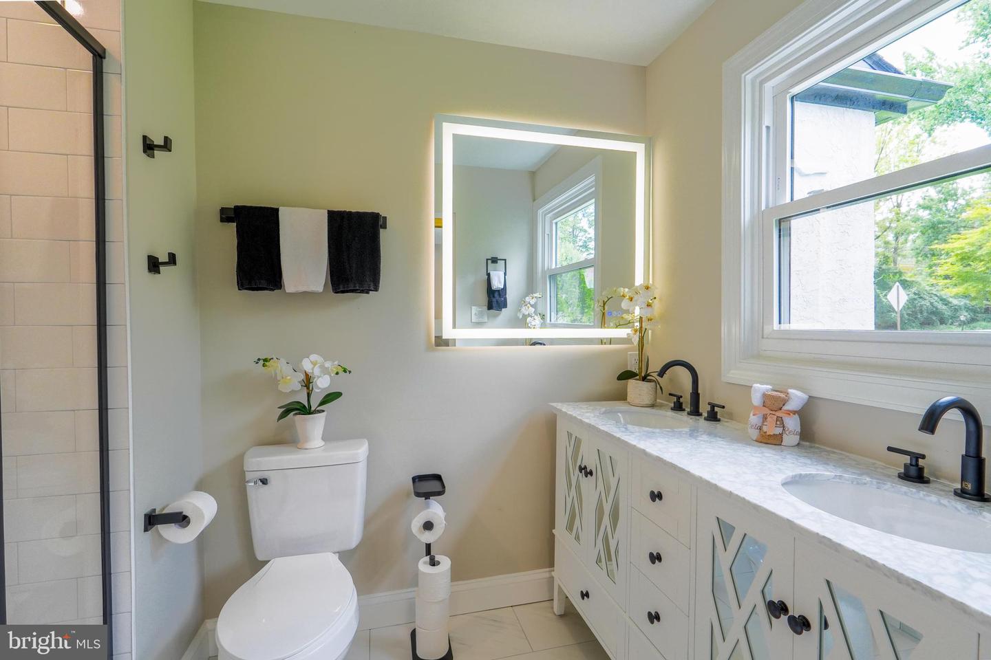 501 Flora Cir Property Photo 27
