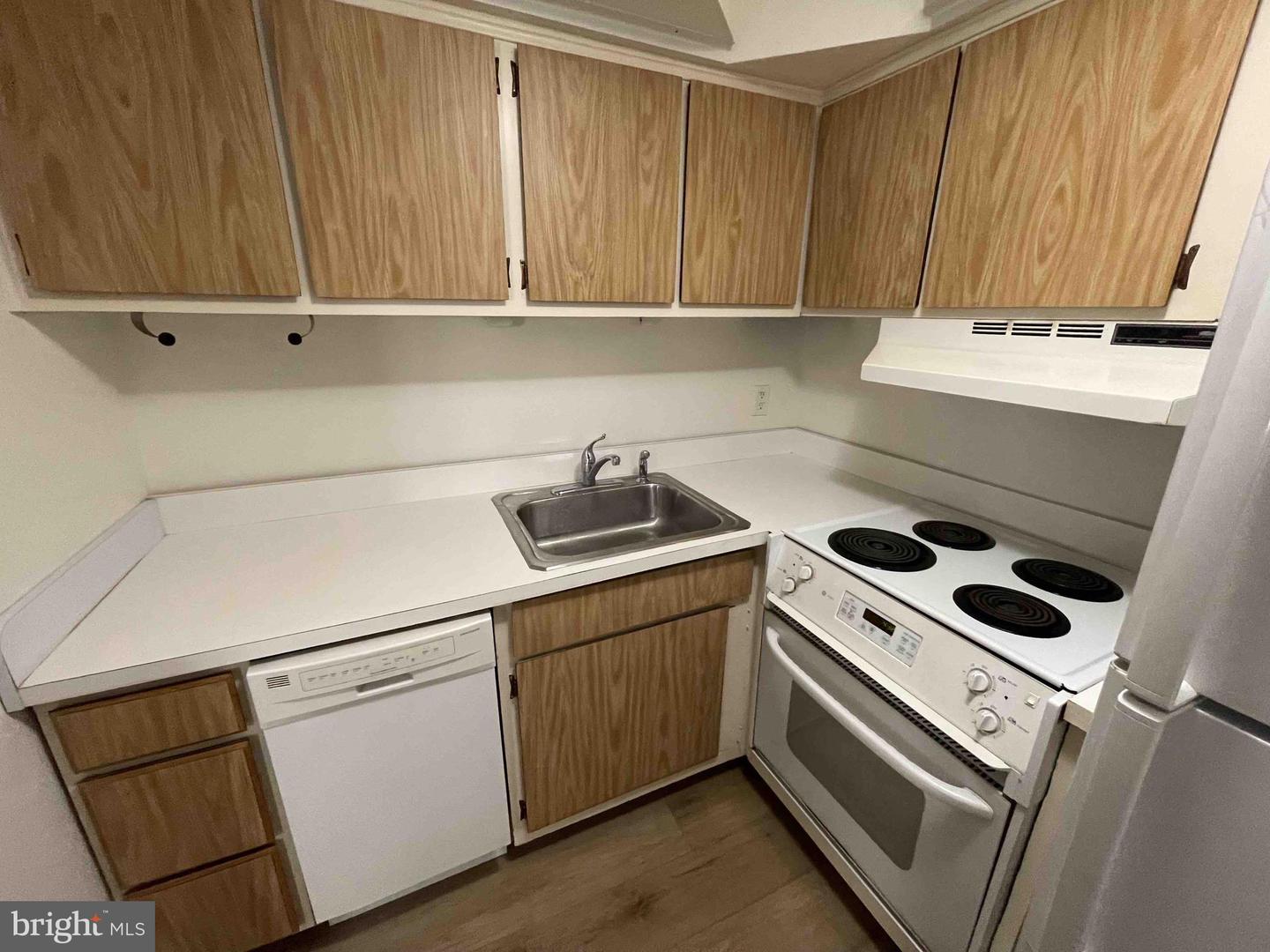 107 Rutgers Ave #a-3 Property Photo 7