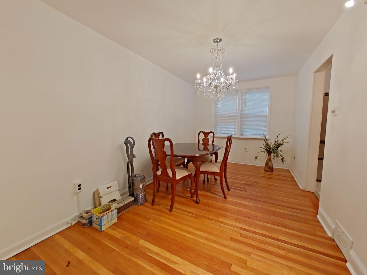 1335 Elson Rd Property Photo 12