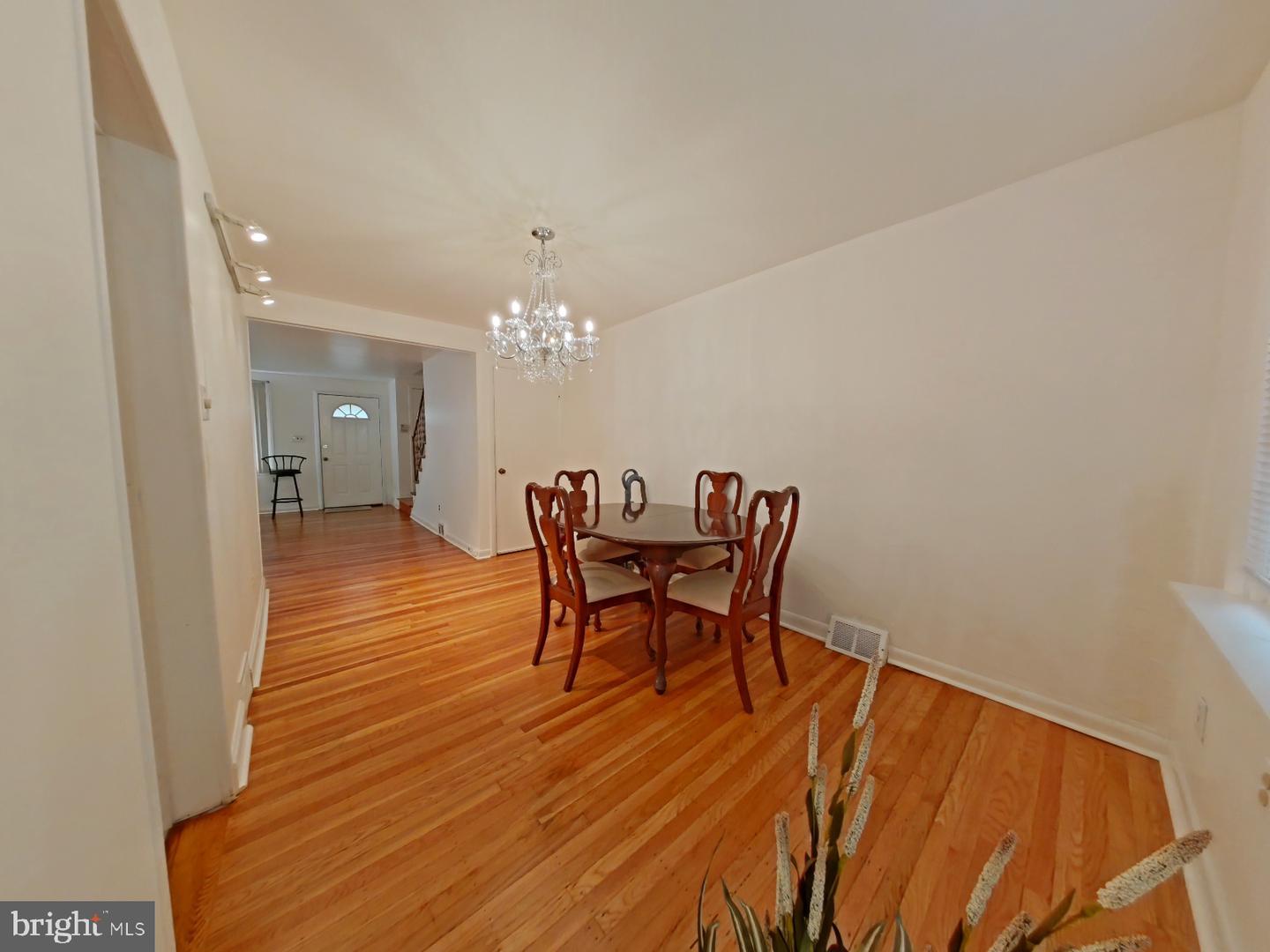 1335 Elson Rd Property Photo 13