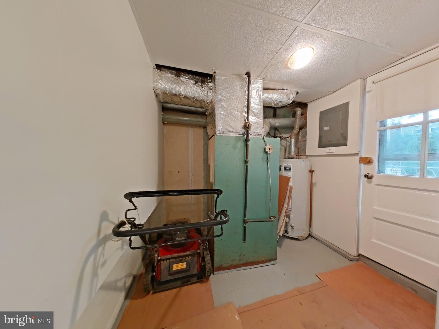 1335 Elson Rd Property Photo 28