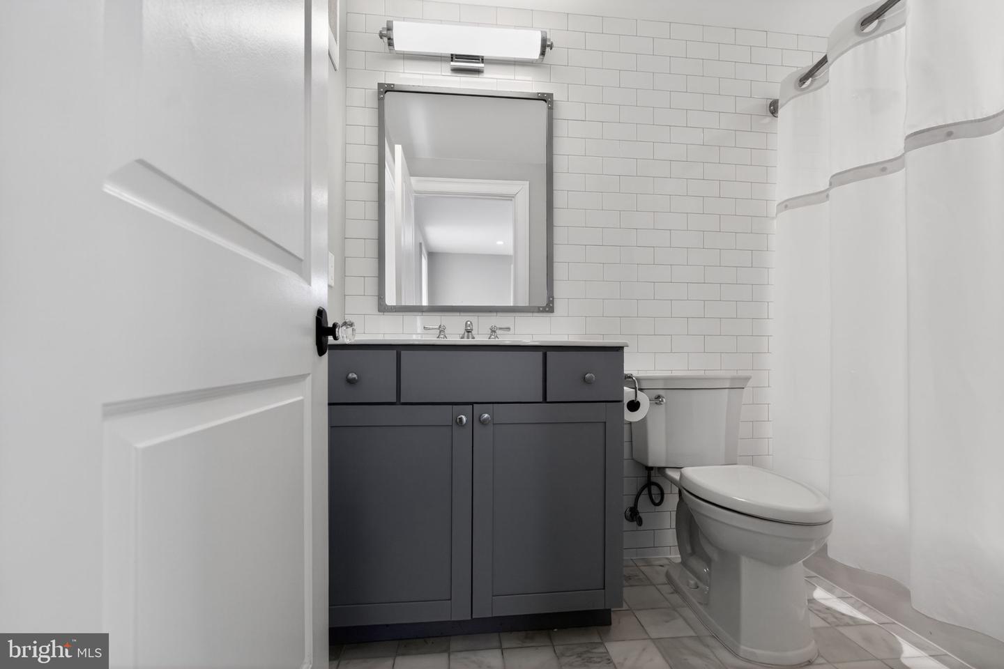 200 W Wayne Ave #1 Property Photo 8