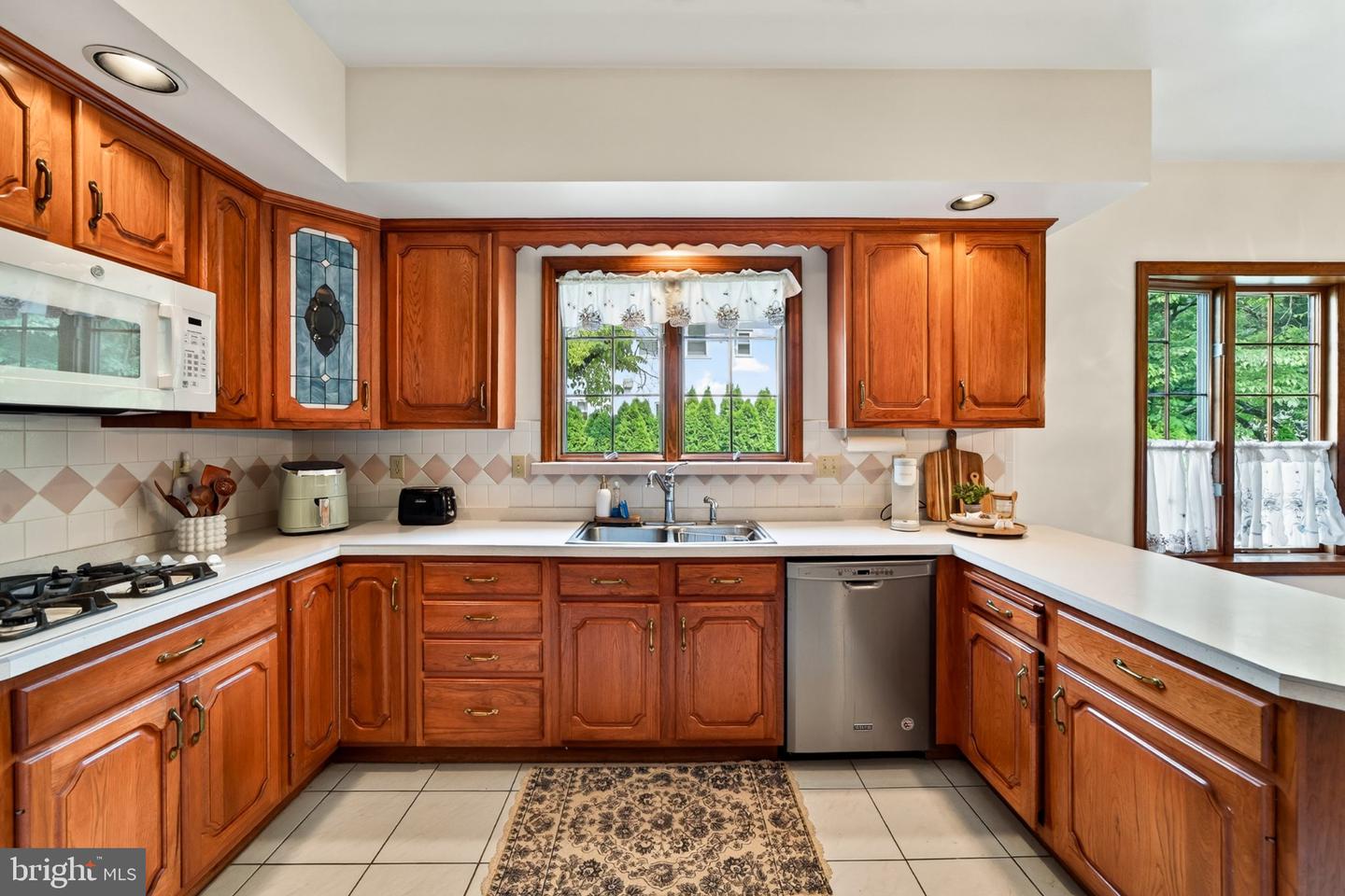 3744 School Ln Property Photo 11