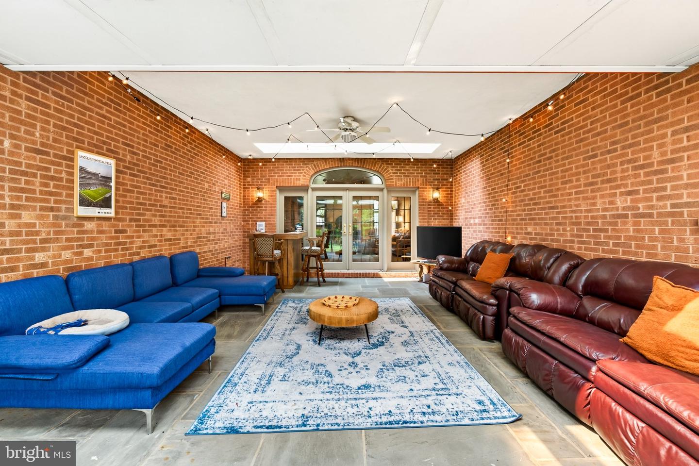 3744 School Ln Property Photo 15