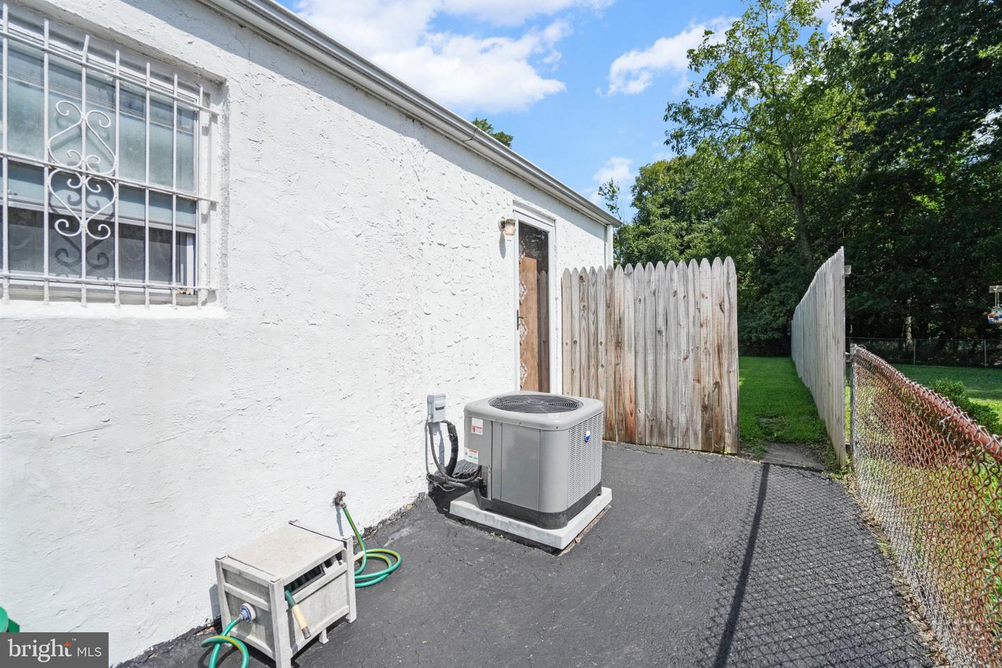 607 Ashland Ave Property Photo 33