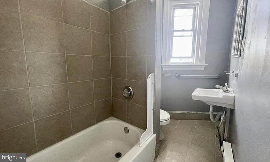 27 E 7th St Property Photo 16