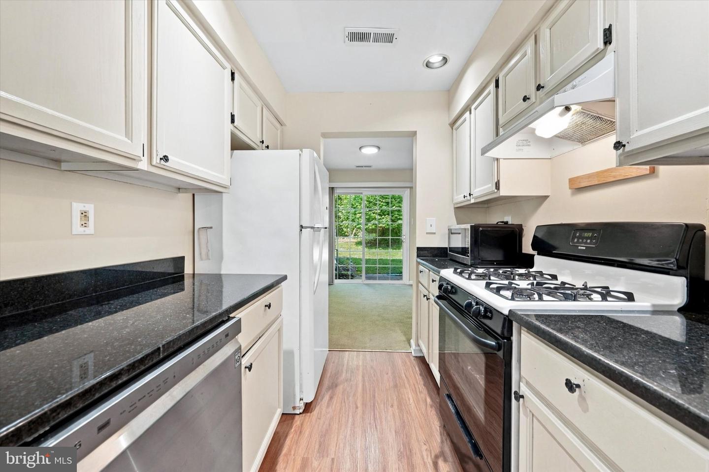 255 Stanton Ct #255 Property Photo 13