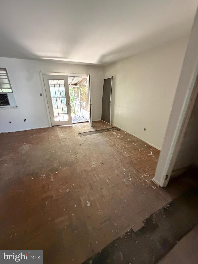 1539 Roosevelt Dr Property Photo 6