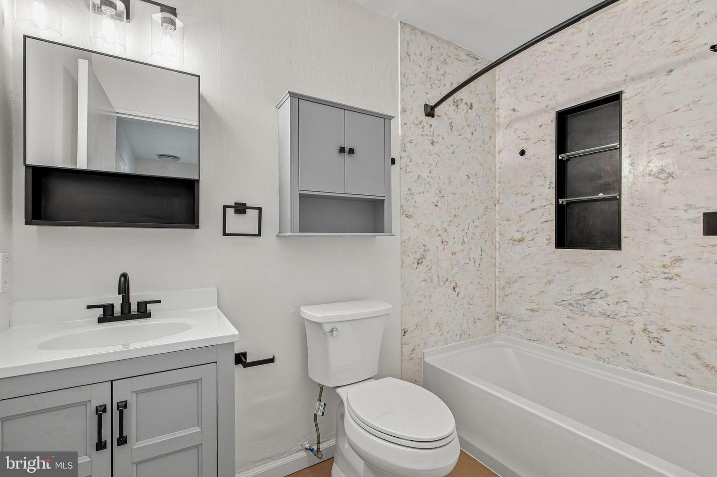 1512 Roosevelt Dr Property Photo 21