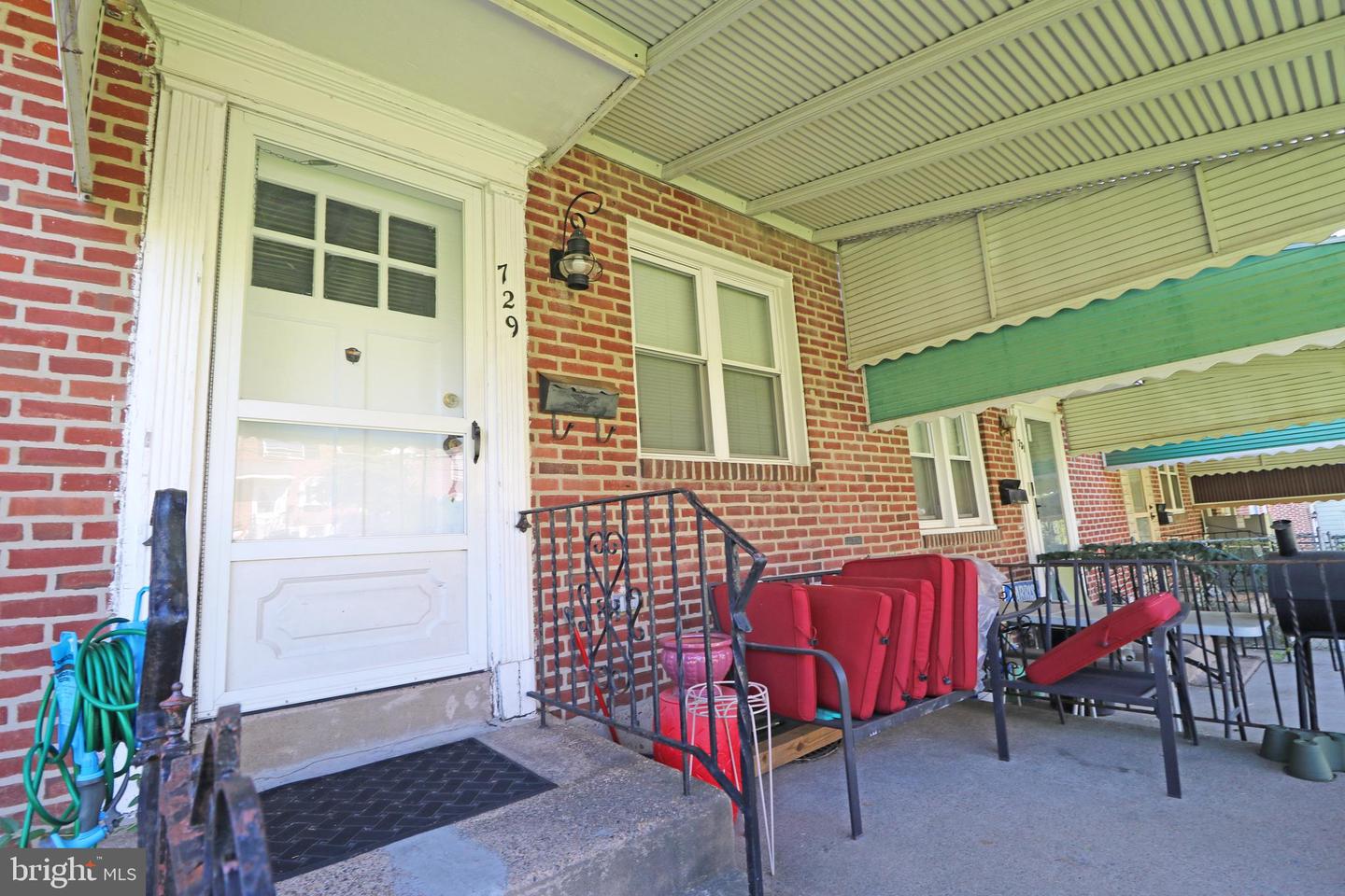 729 Bennington Rd Property Photo 3
