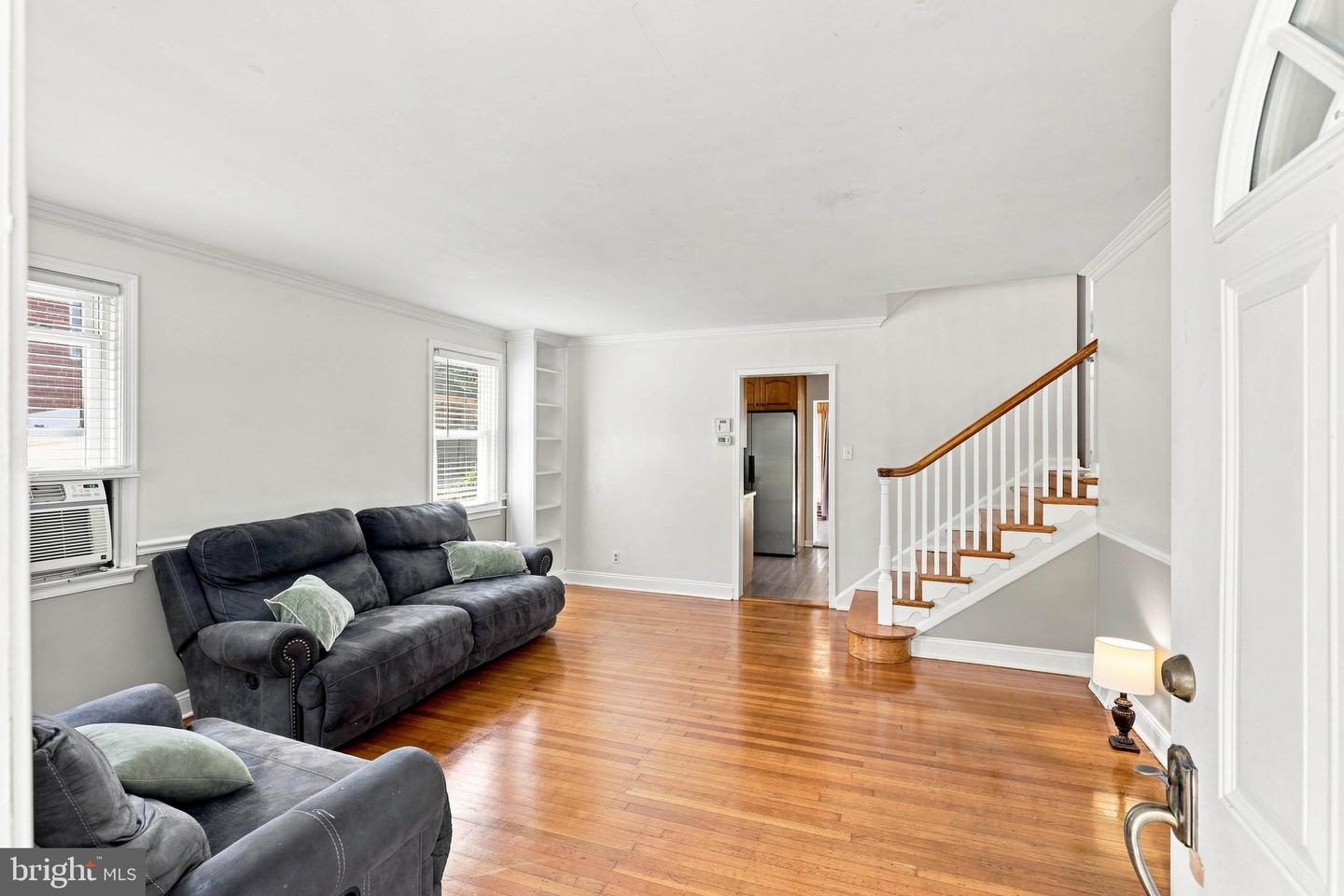 20 N Malin Rd Property Photo 5