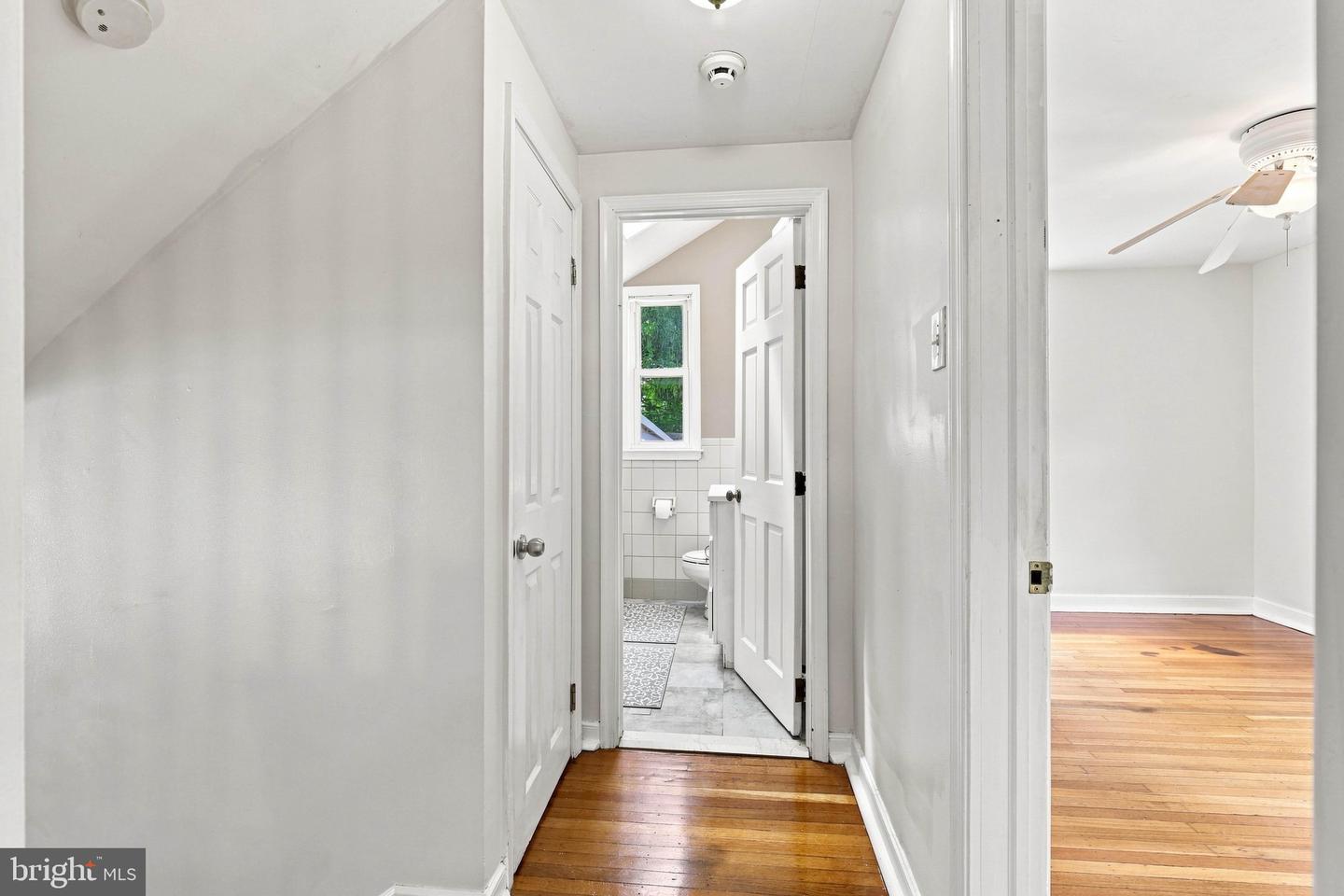 20 N Malin Rd Property Photo 22