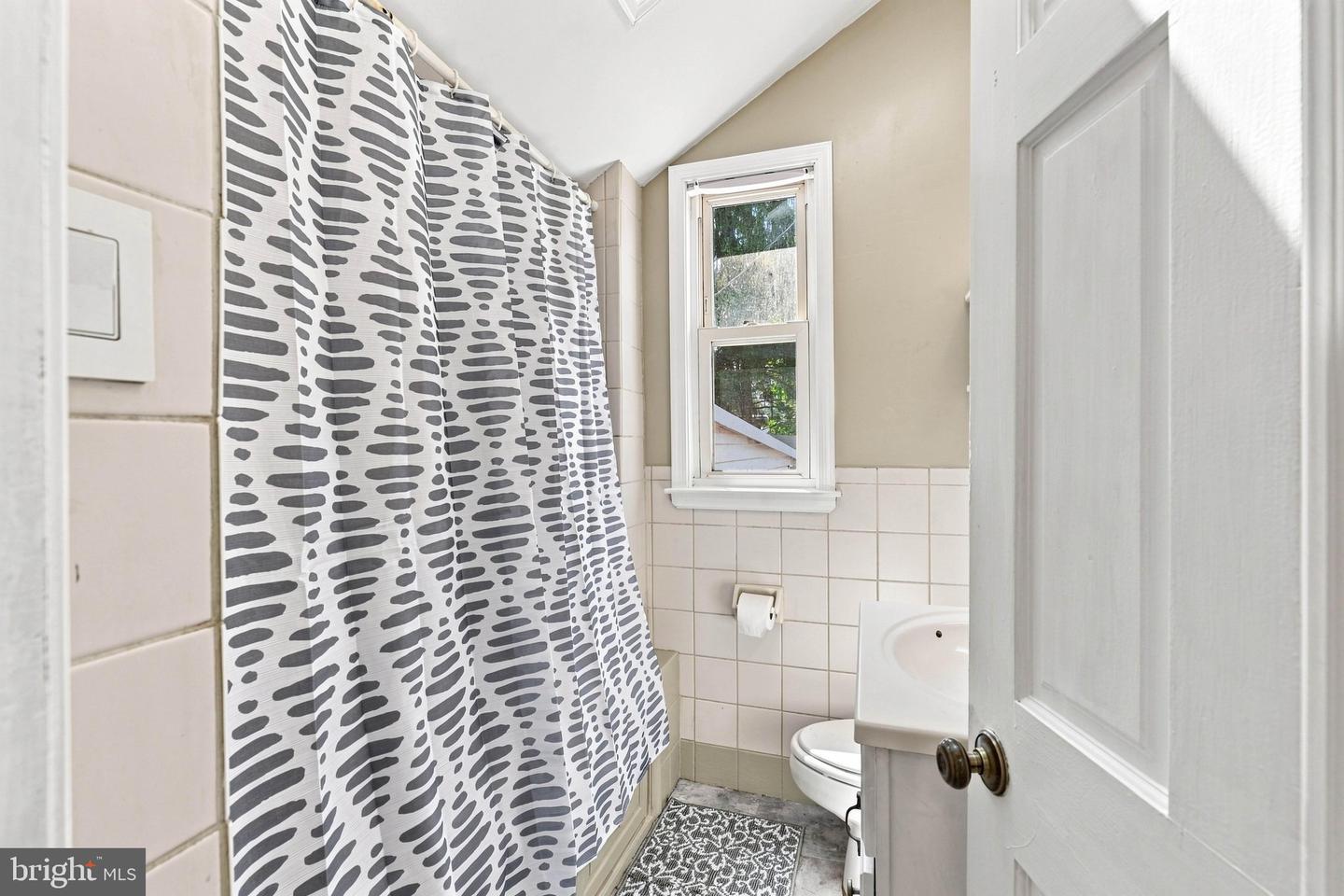 20 N Malin Rd Property Photo 23