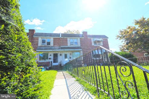 877 Taylor Dr Property Photo 2