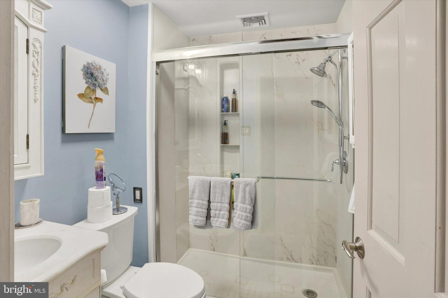 2128 Bryn Mawr Pl Property Photo 24