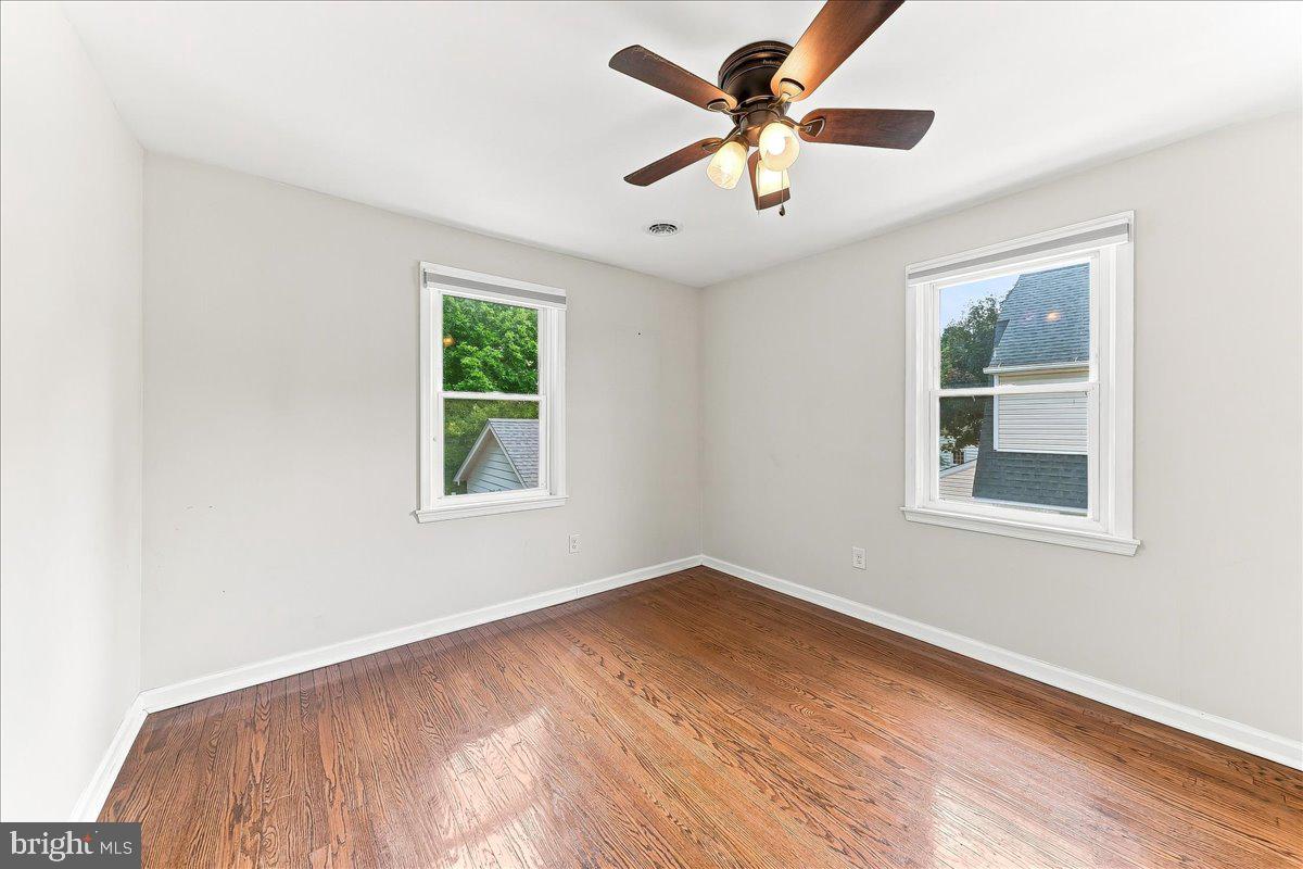 829 Ormond Ave Property Photo 27
