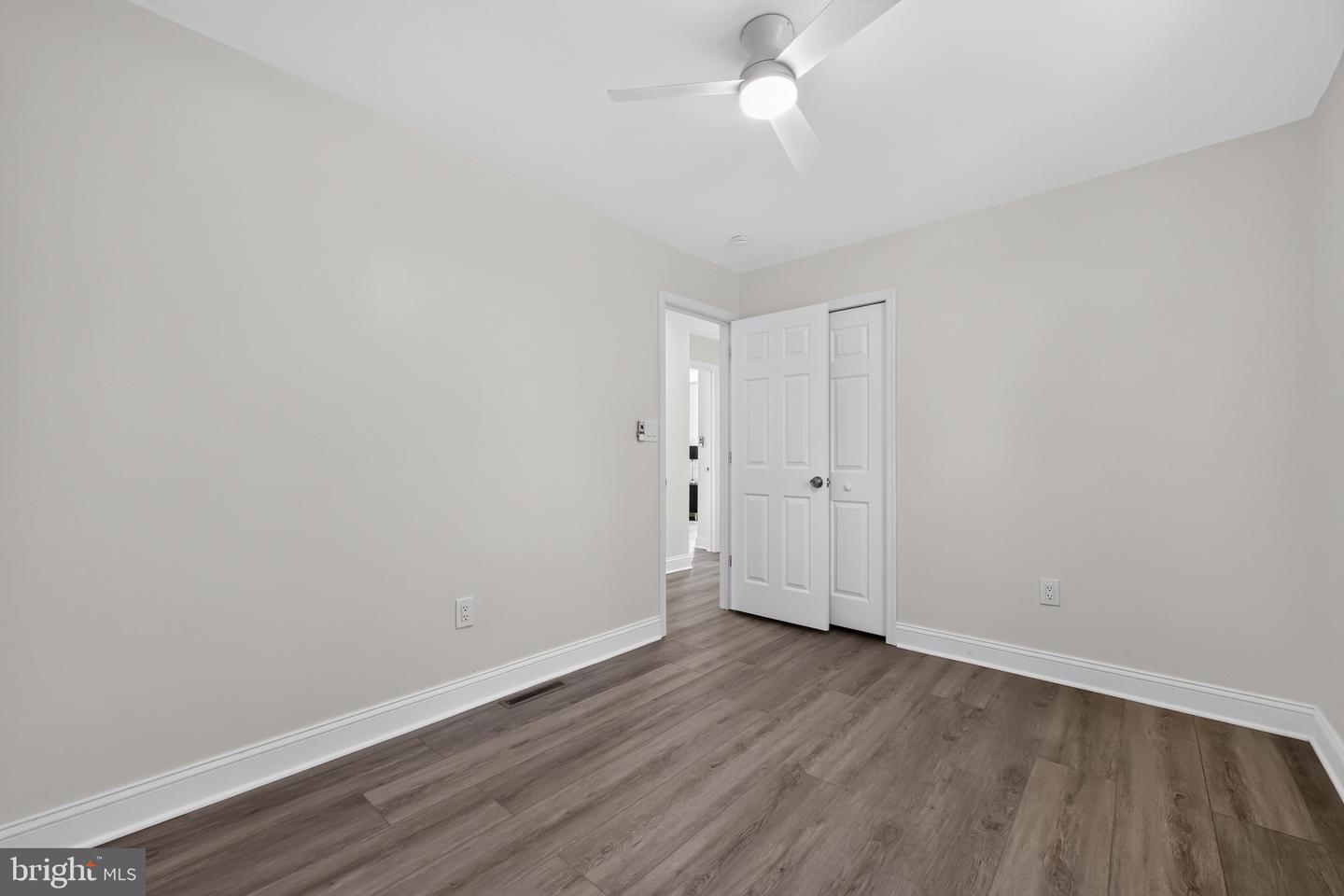 4012 Greenwood Ave Property Photo 22