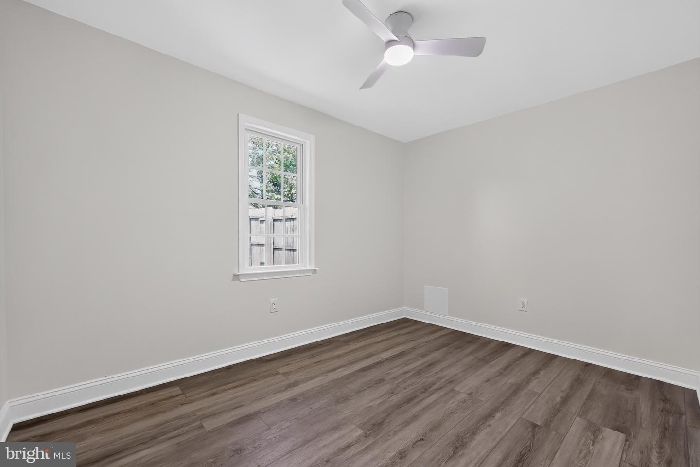 4012 Greenwood Ave Property Photo 23