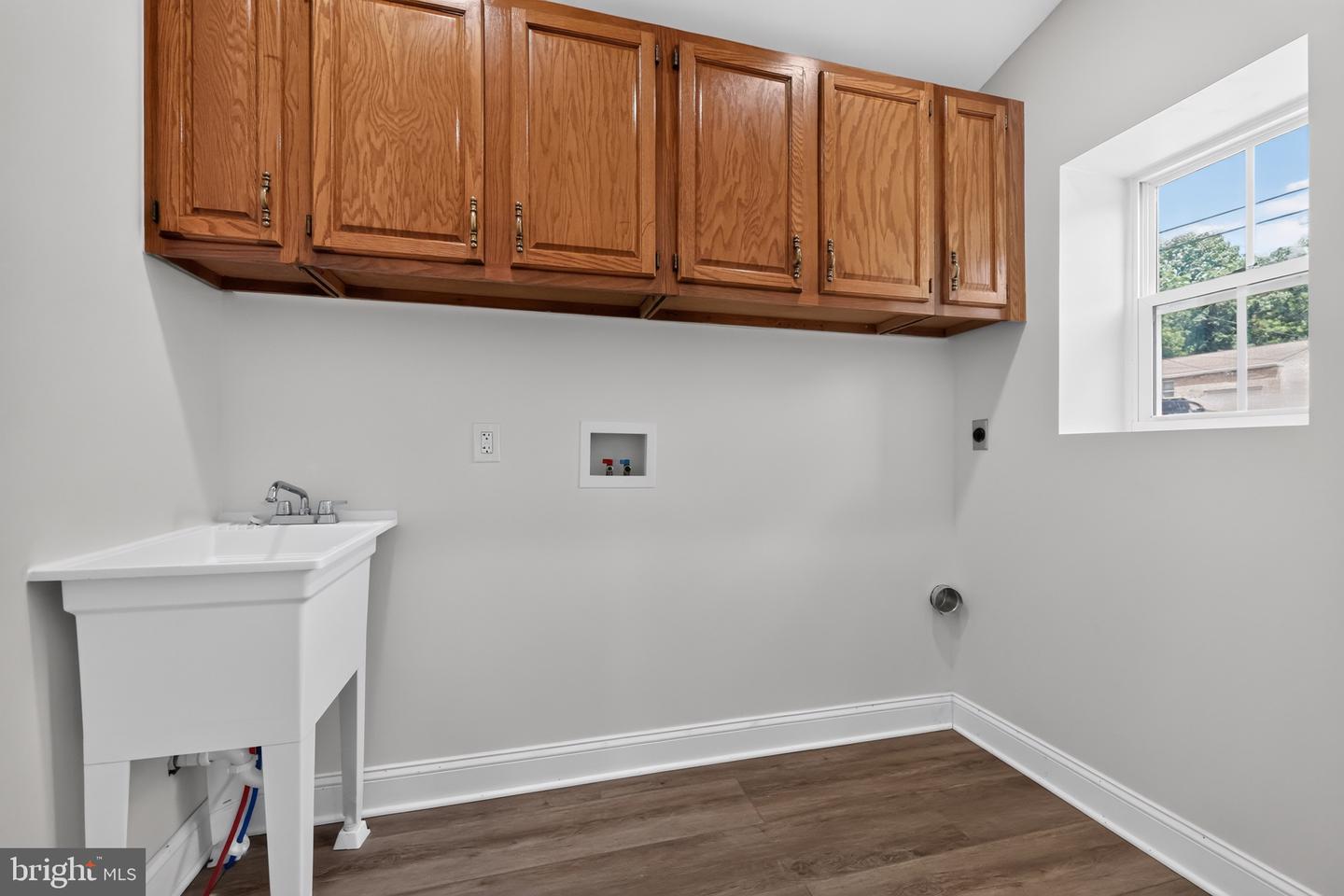 4012 Greenwood Ave Property Photo 28
