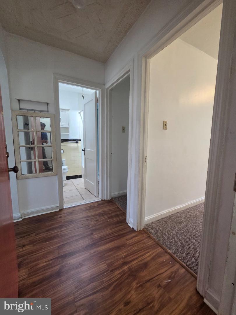 881 Windermere Ave Property Photo 8