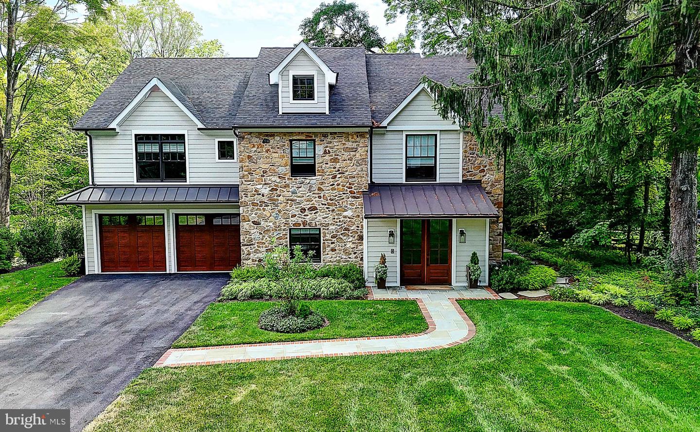 189 S Spring Mill Rd Property Photo 1
