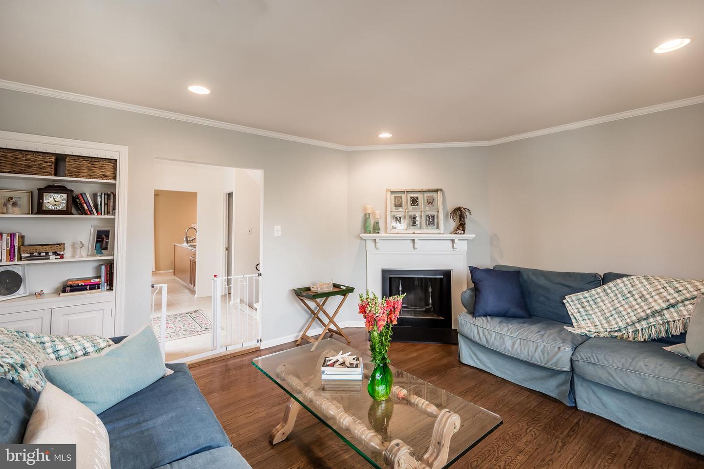 255 LOWRYS LN #B12 Property Photo 1