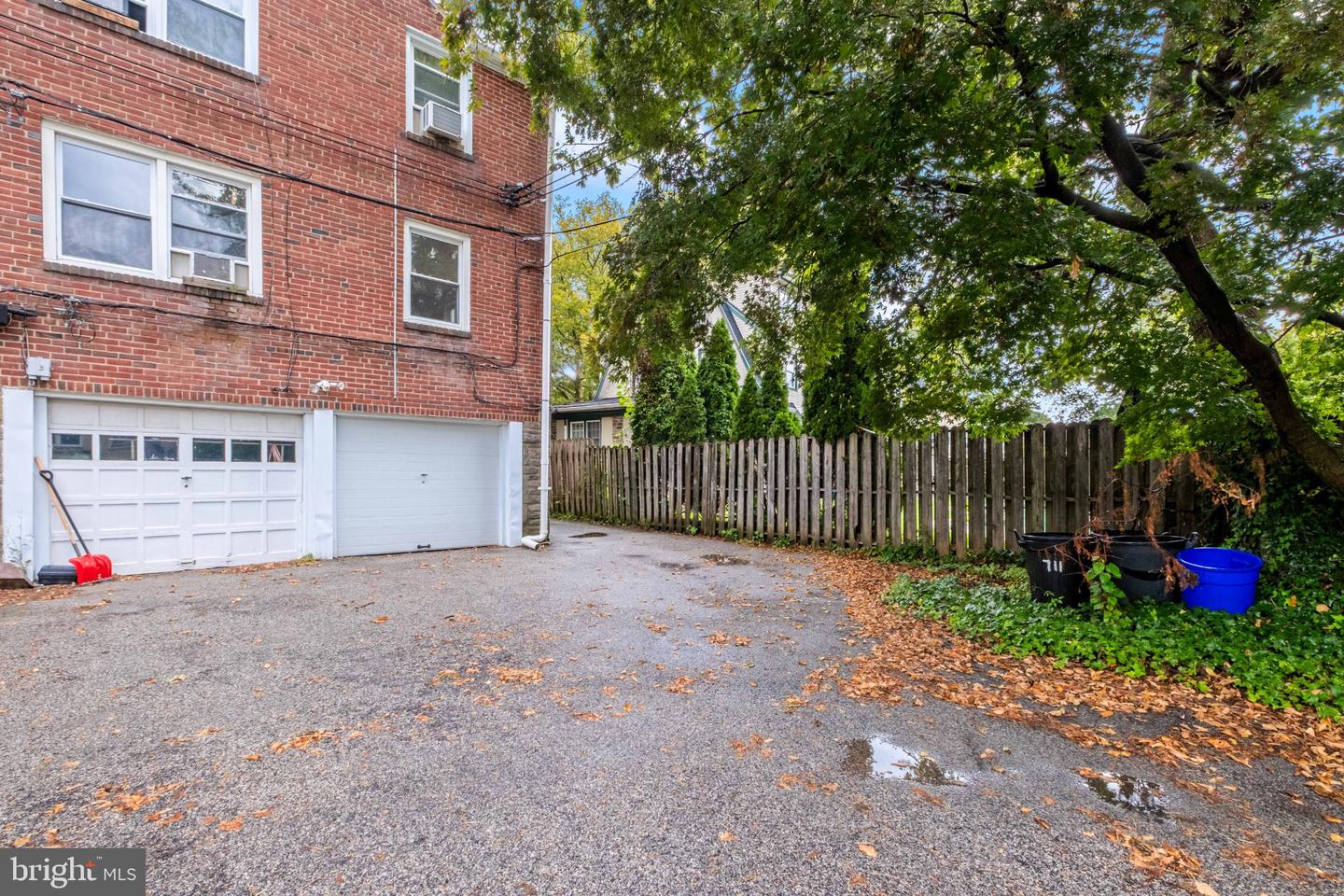 711 Morgan Ave Property Photo 39
