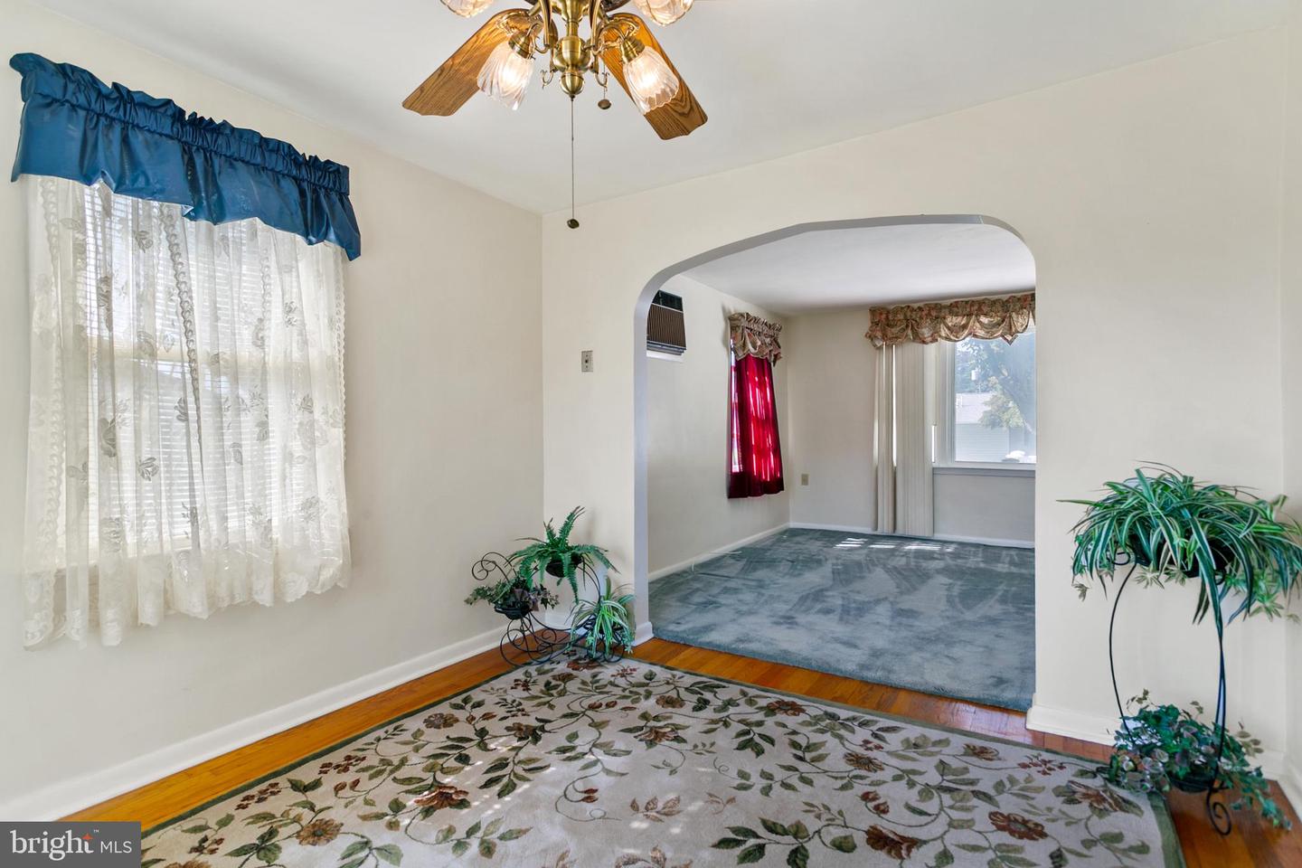 7 Pierce Rd Property Photo 5