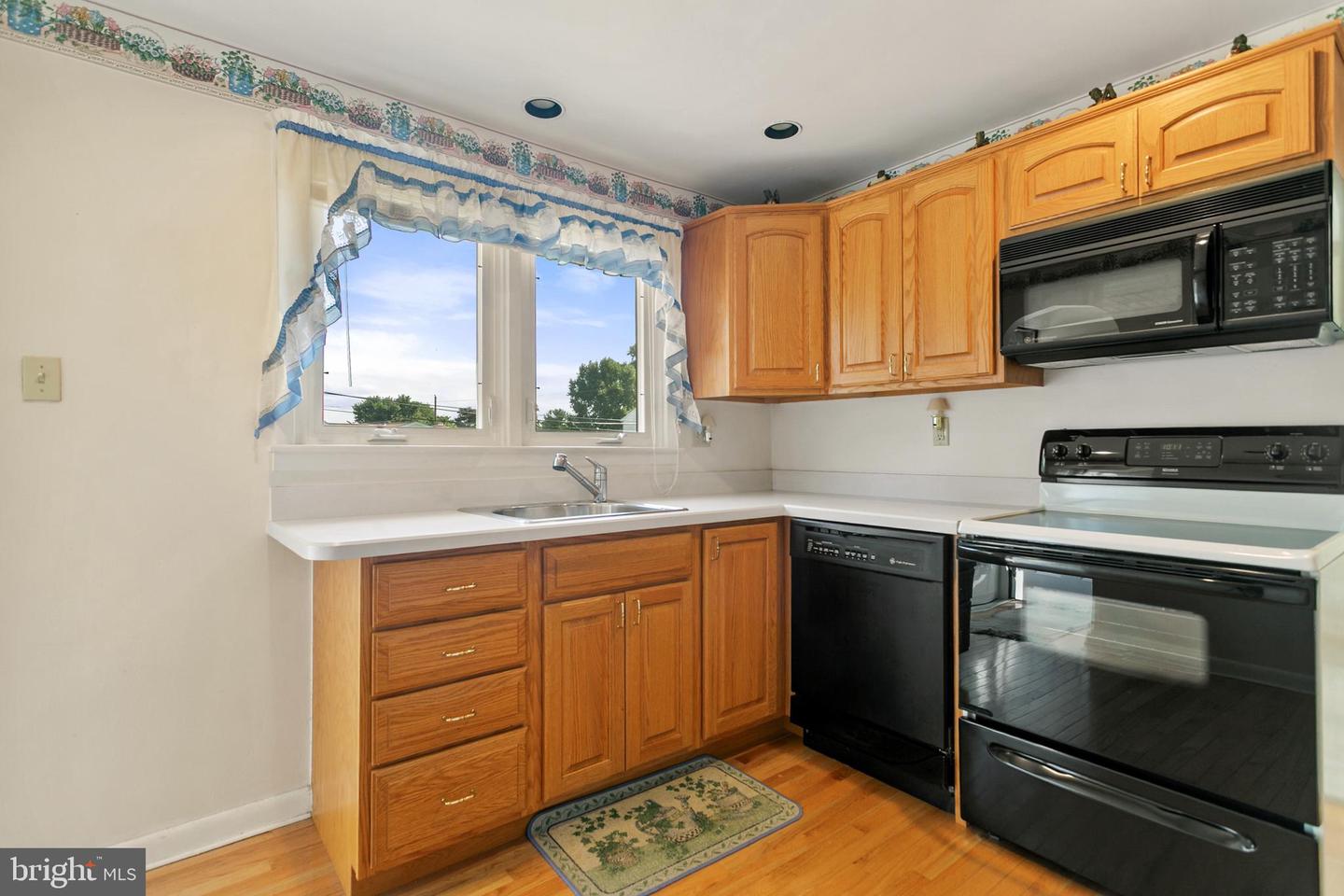 7 Pierce Rd Property Photo 6
